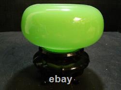 Vintage Fenton Jade Green Bowl with 5 Leg Black Stand 5.88 x 5.75 Excellent