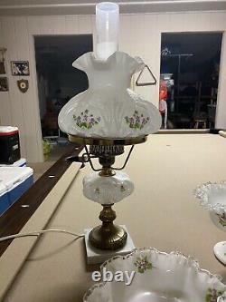Vintage Fenton Violets In Snow Lamp