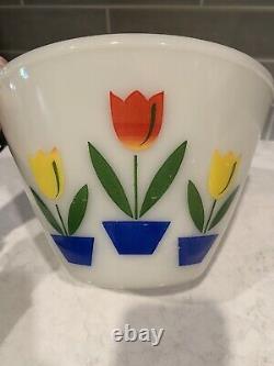 Vintage Fire King 4 PIECE Tulip Print Milk Glass Nesting Mixing Bowl Set