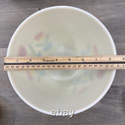 Vintage Fire King Tulip Milk Glass Nesting Mixing Bowl Set of 3 9.5 8.5 6.5