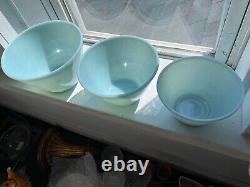 Vintage Fire King Turquoise Blue Splash Proof Mixing Bowls Set of 3 GREAT SET