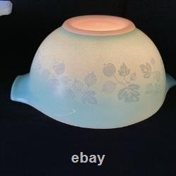 Vintage JAJ Pyrex Duck Egg Blue Gooseberry Cinderella Mixing Bowl Set 441-444