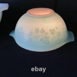 Vintage JAJ Pyrex Duck Egg Blue Gooseberry Cinderella Mixing Bowl Set 441-444