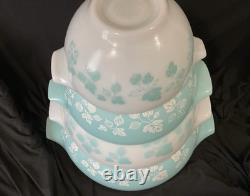 Vintage JAJ Pyrex Duck Egg Blue Gooseberry Cinderella Mixing Bowl Set 441-444