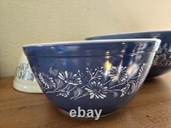 Vintage Pyrex 4 Piece Blue White Colonial Mist Nesting Mixing Bowls 402 403 404