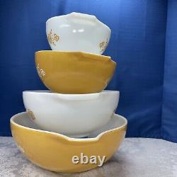 Vintage Pyrex Butterfly Gold Cinderella Nesting Mixing Bowls 4 Piece Set 441-444