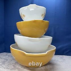 Vintage Pyrex Butterfly Gold Cinderella Nesting Mixing Bowls 4 Piece Set 441-444