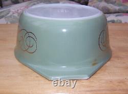 Vintage Pyrex Golden Scroll (green Scroll) Casserole Set