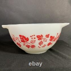 Vintage Pyrex JAJ Red Coral Gooseberry Mixing Bowl 441 With STARS HTF