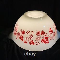Vintage Pyrex JAJ Red Coral Gooseberry Mixing Bowl 441 With STARS HTF