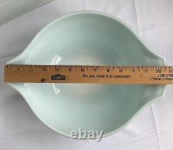 Vintage Pyrex Mixing Bowls Amish Butterprint Set of 4 Cinderella Nesting USA