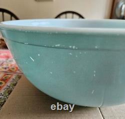 Vintage Pyrex Robin Egg Blue Turquoise Nesting Mixing Bowl Set 401 402 403 404