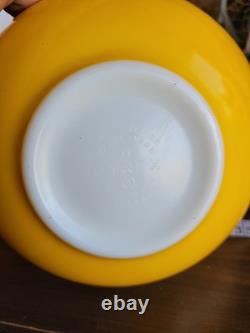 Vintage Pyrex Sunflower Daisy Yellow Orange Cinderella Nesting Bowl Set Of 4