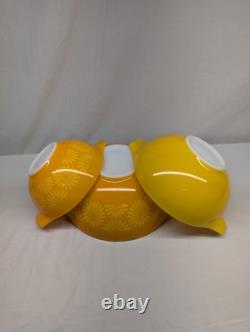 Vintage Pyrex Sunflower Daisy Yellow Orange Cinderella Nesting Bowls Set Of 3