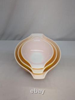 Vintage Pyrex Sunflower Daisy Yellow Orange Cinderella Nesting Bowls Set Of 3