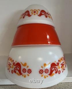 Vintage Pyrexx Cinderella, Friendship Nesting Bowls
