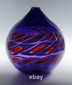 Viscosity Aloysi and Graham Art Studio Glass Purple & Red 10 Vase Signed