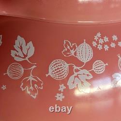 Vtg Pyrex Pink Gooseberry Cinderella Mixing Bowls 1.5 pt, 2.5 & 4 Qt Set. Read