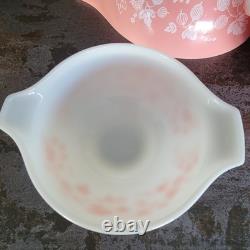 Vtg Pyrex Pink Gooseberry Cinderella Mixing Bowls 1.5 pt, 2.5 & 4 Qt Set. Read