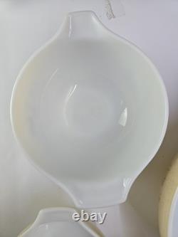 Vtg Set 4 Pyrex Forest Fancies Mushroom Cinderella Nesting Mixing Bowls 441-444